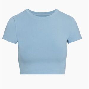 Aritzia TNA hold it Ortiz cropped tshirt
